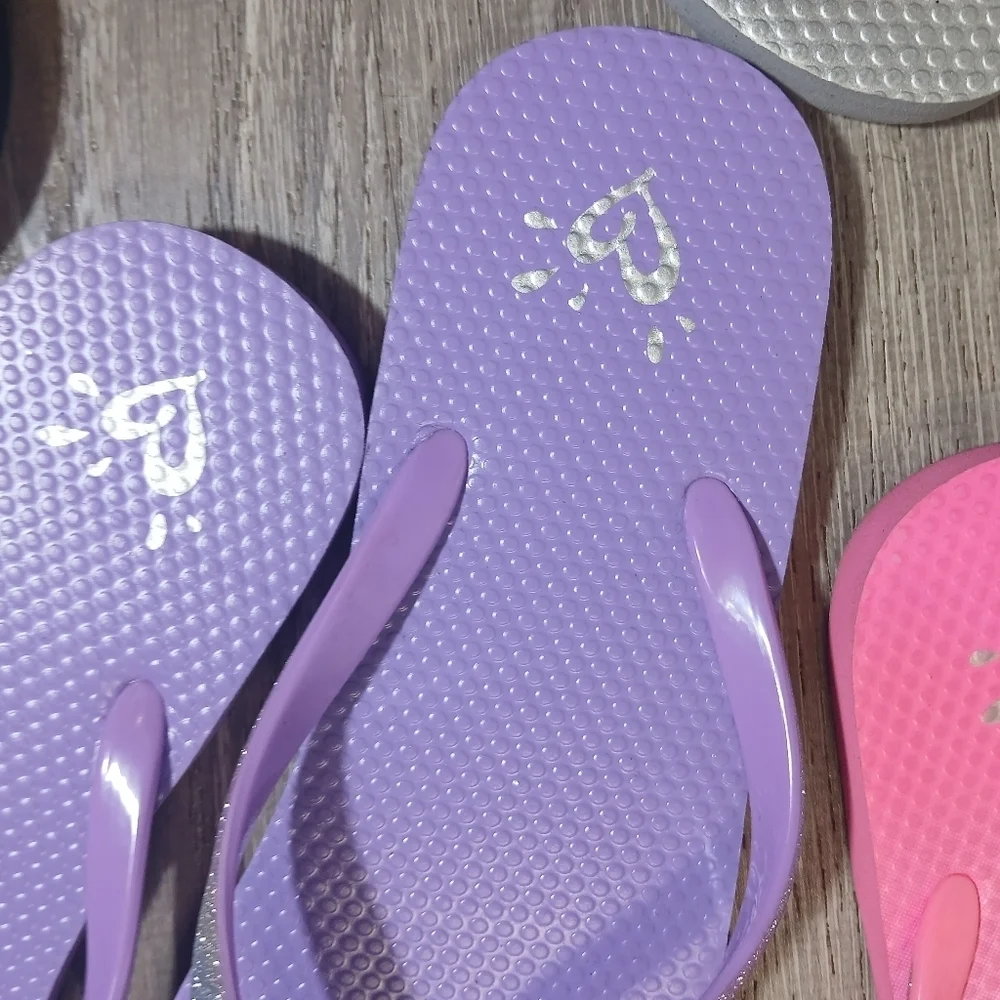 Justice Colorful Flip Flop Set ( GIRL) size 6/7